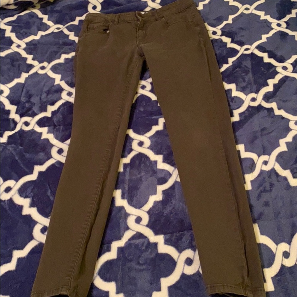 green/coffee jeans